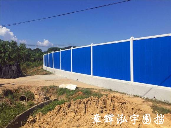 武漢市礄口區高架橋修建工程市政圍擋安裝案例
